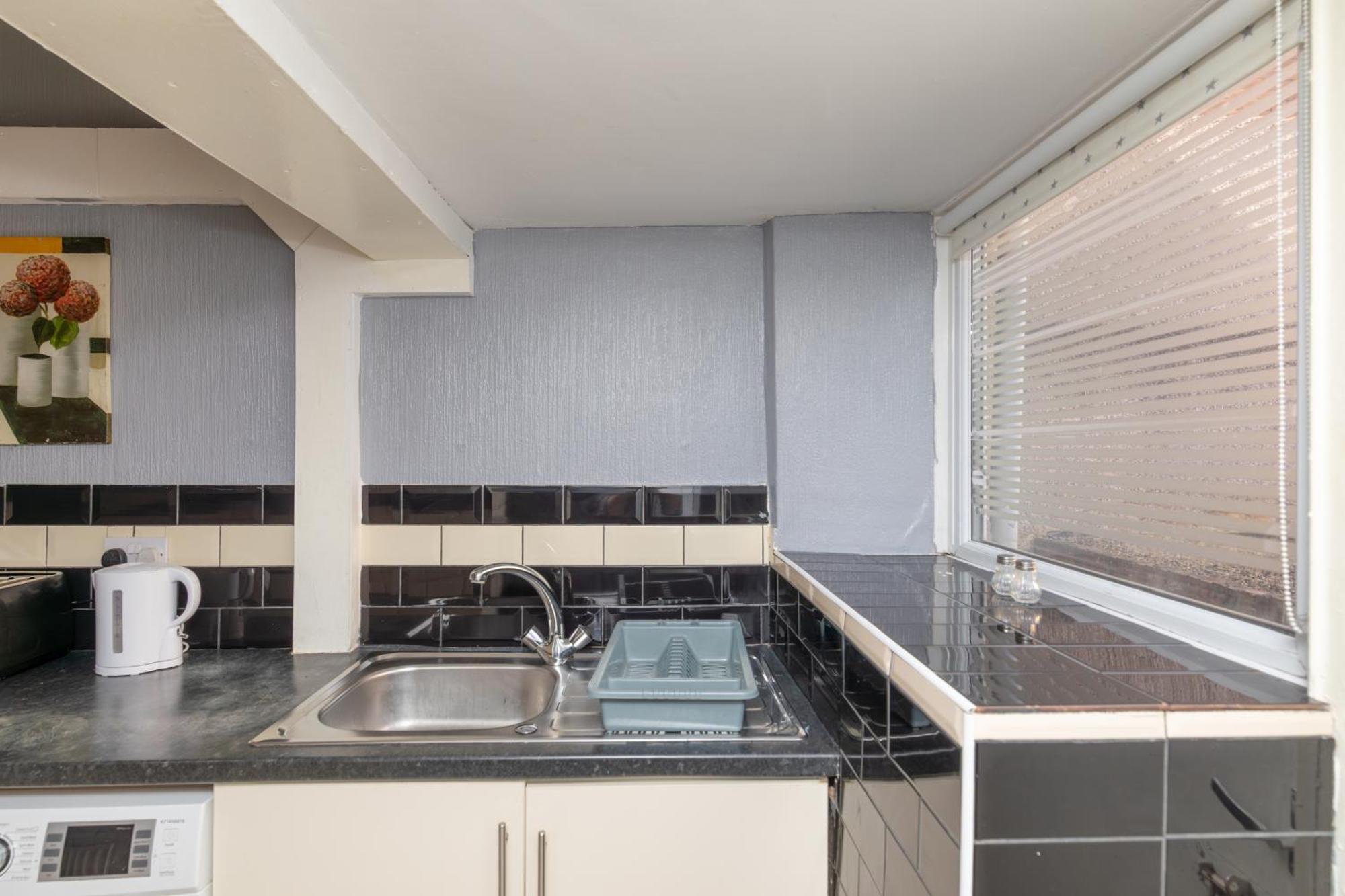 Centre Super Spacious Town House Free Parking And Wi-fi * Newcastle Upon Tyne