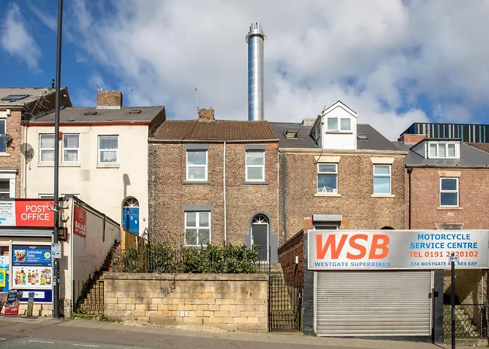 Newcastle City Centre Super Spacious Town House Free Parking And Wi-Fi